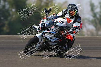 media/Sep-20-2025-TrackDaz (Sat) [[27f0cde673]]/B Group/1120am (Turn 2)/